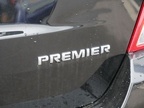 Used 2020 Chevrolet Trax Premier AWD/4WD image 8