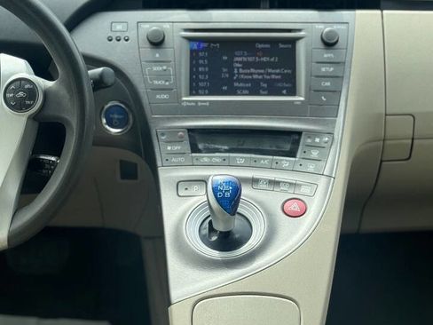 Used 2013 Toyota Prius Three FWD image 6