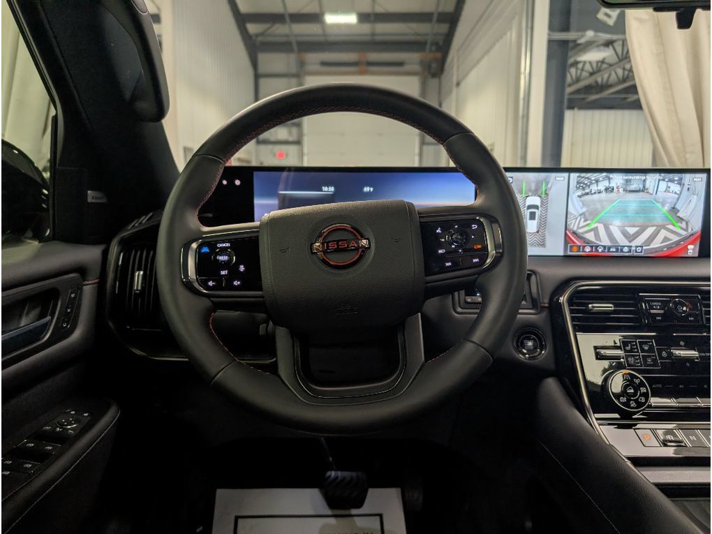 Used 2026 Nissan Armada PRO-4X AWD/4WD image 11