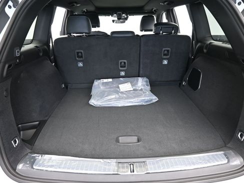 Used 2024 Jeep Grand Cherokee Overland image 23