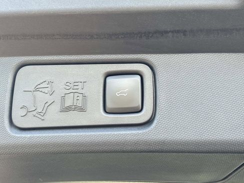 Used 2021 Ford Mustang Mach-E Premium image 14