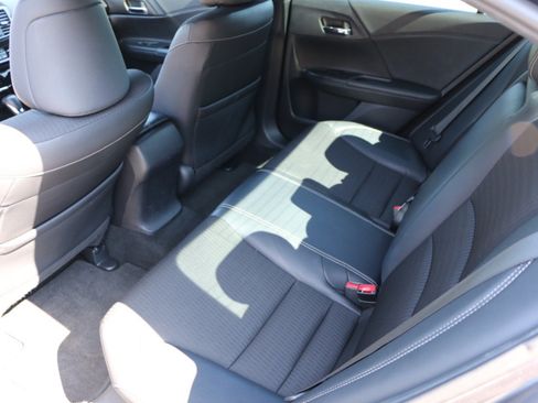 Used 2017 Honda Accord Sport image 26