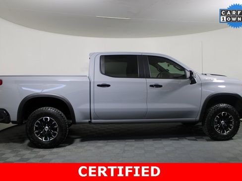 Used 2025 Chevrolet Silverado 1500 ZR2 w/ Technology Package image 2