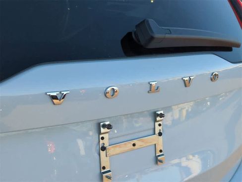 New 2025 Volvo XC90 B5 Core w/ Protection Package Premier image 4