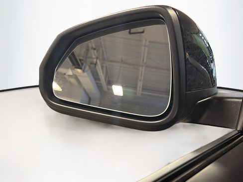 Used 2025 BMW X1 xDrive28i AWD/4WD image 16