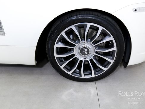Certified 2020 Rolls-Royce Dawn RWD image 31