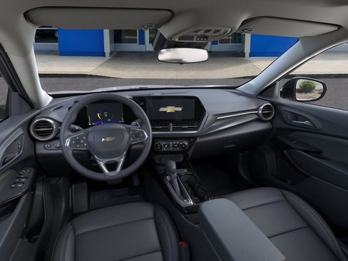 New 2025 Chevrolet Trax ACTIV w/ Sunroof Package image 41