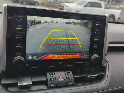 Used 2021 Toyota RAV4 Limited image 21