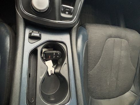 Used 2015 Chrysler 200 S w/ Navigation & Sound Group I AWD/4WD image 15