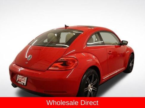 Used 2014 Volkswagen Beetle TDI FWD image 2