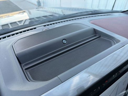 Used 2021 Ford F150 Lariat w/ Max Trailer Tow Package image 27