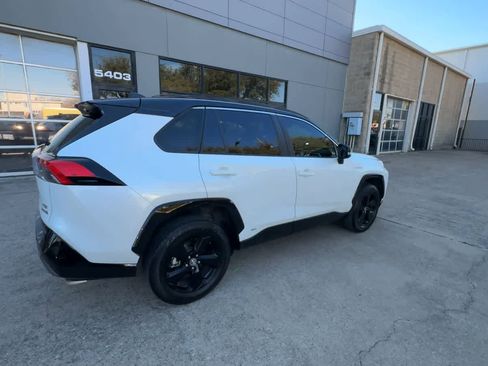 Used 2020 Toyota RAV4 XSE image 8