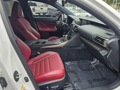 Used 2017 Lexus IS 300 F Sport w/ F Sport Package image 10