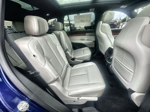 New 2026 Cadillac Vistiq Sport image 28