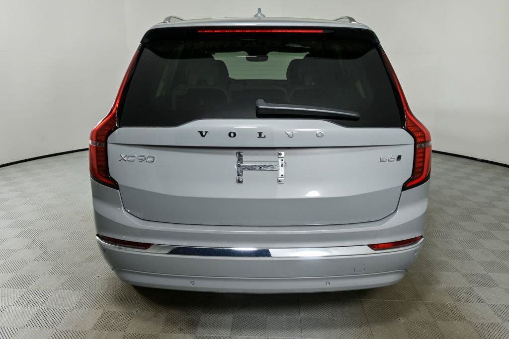 Used 2026 Volvo XC90 B6 Ultra w/ Protection Package AWD/4WD image 32