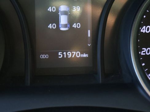 Used 2024 Toyota Camry SE image 29