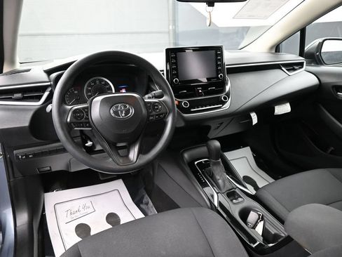 Used 2021 Toyota Corolla LE w/ Carpet Mat Package (TMS) FWD image 28