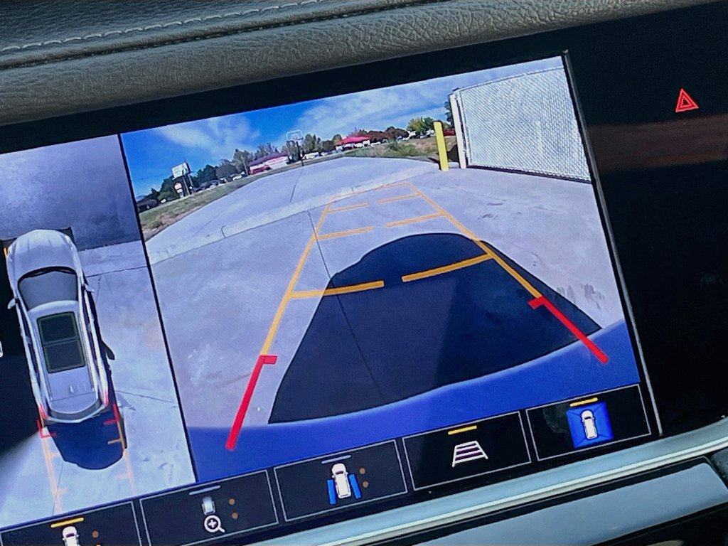 Used 2023 Cadillac XT5 Sportv w/ Technology Package AWD/4WD image 14