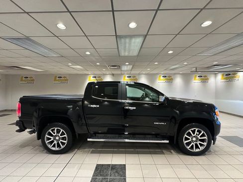 Used 2017 GMC Canyon Denali image 3