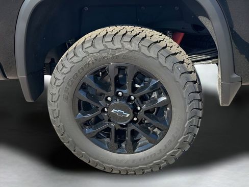 New 2026 Chevrolet Silverado 2500 LTZ w/ LTZ Plus Package AWD/4WD image 18