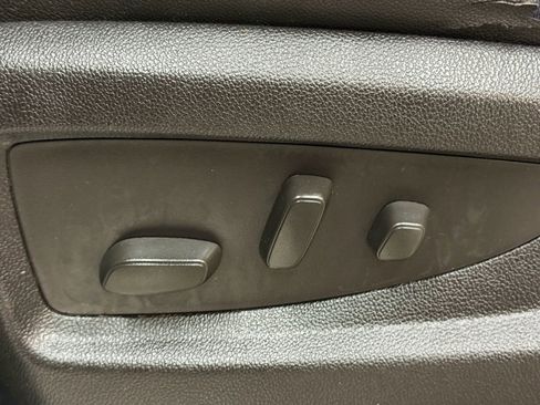 Used 2016 Chevrolet Suburban LTZ AWD/4WD image 29