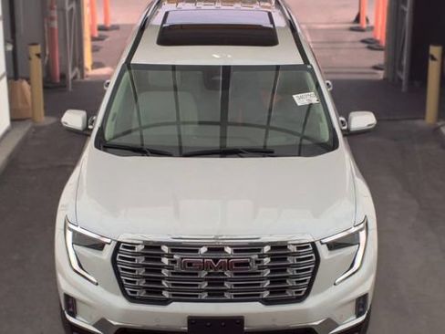 Used 2025 GMC Acadia Denali w/ Super Cruise Package AWD/4WD image 9
