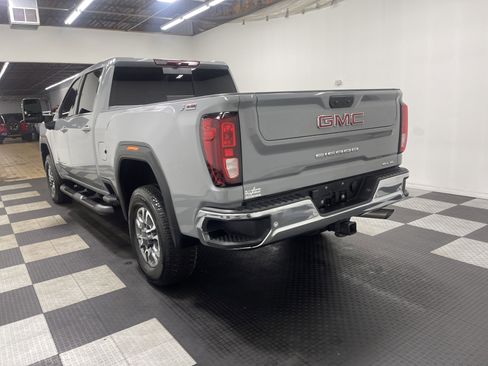 Used 2024 GMC Sierra 2500 SLE w/ SLE Value Package; image 2