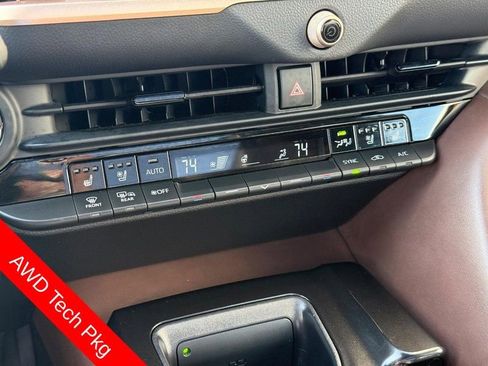 Used 2024 Toyota Crown Limited w/ Advanced Technology Package image 28