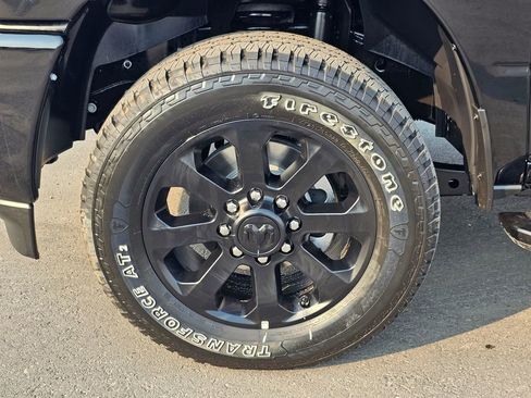 New 2025 RAM 2500 Big Horn AWD/4WD image 8