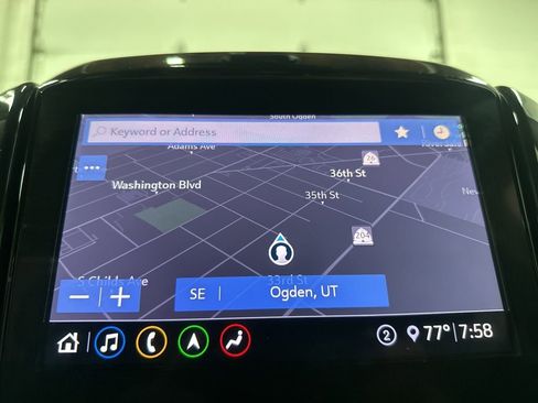 Used 2021 Chevrolet Traverse RS image 28