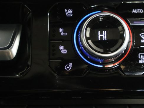 Used 2023 GMC Sierra 1500 Denali Ultimate image 46