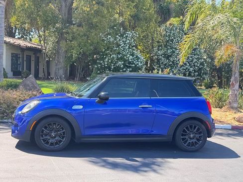 Used 2019 MINI Cooper S image 2