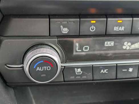 Used 2023 MAZDA CX-9 Touring Plus AWD/4WD image 29