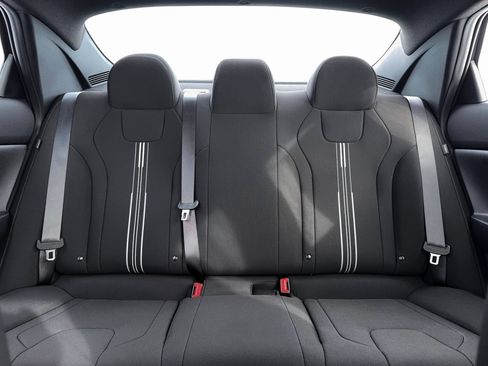 New 2026 Hyundai Elantra Sport FWD image 16