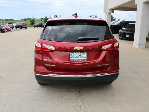 Used 2021 Chevrolet Equinox Premier AWD/4WD image 8
