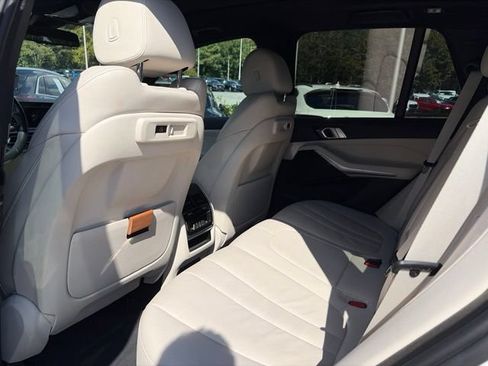 Used 2020 BMW X5 xDrive40i w/ M Sport Package AWD/4WD image 12