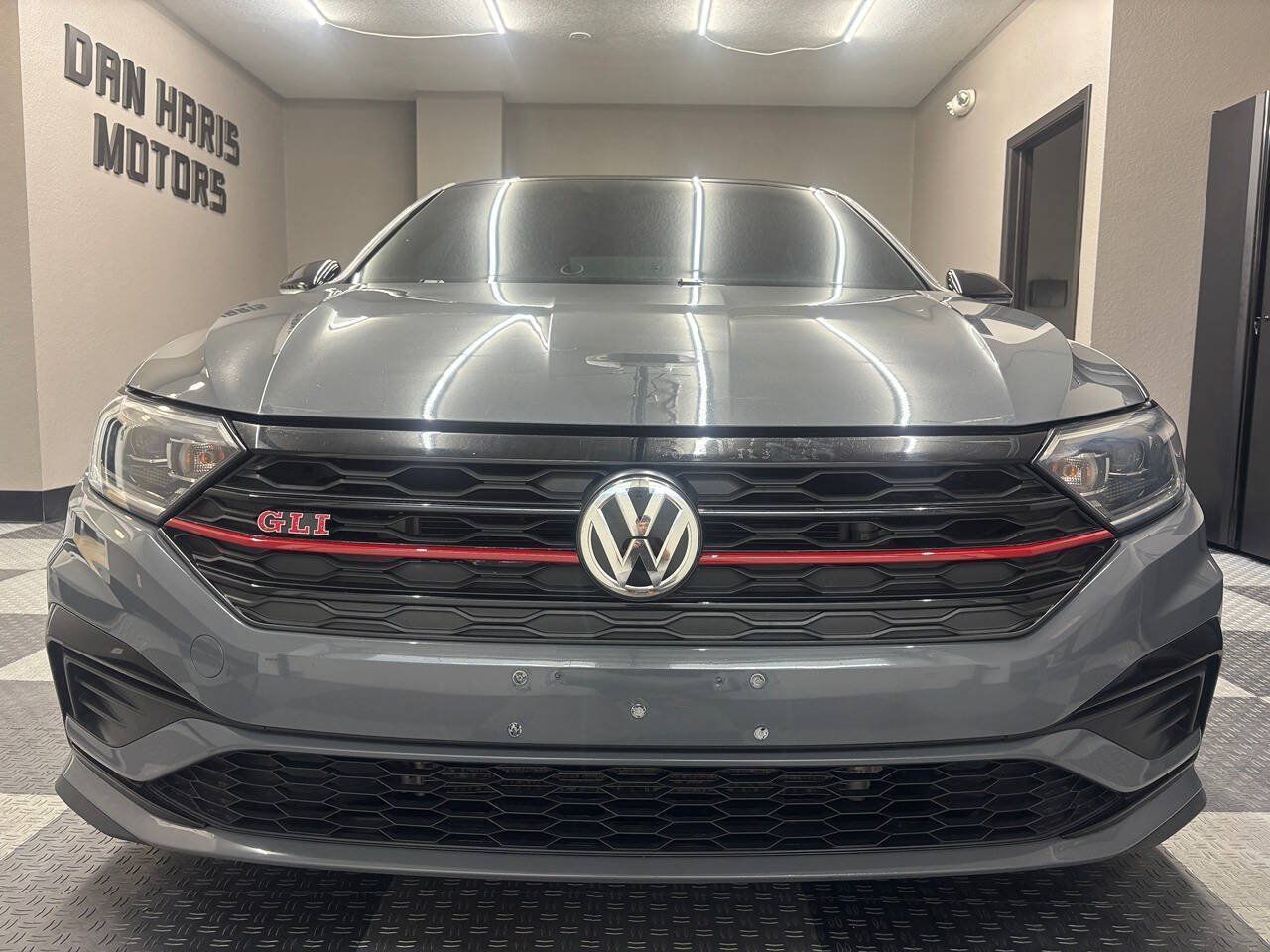 Used 2019 Volkswagen Jetta GLI FWD image 4
