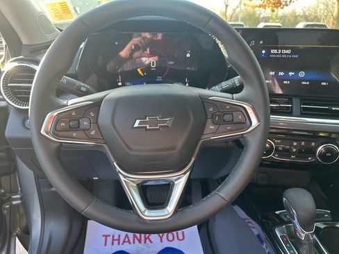 Used 2025 Chevrolet Trax ACTIV w/ Driver Confidence Package image 14