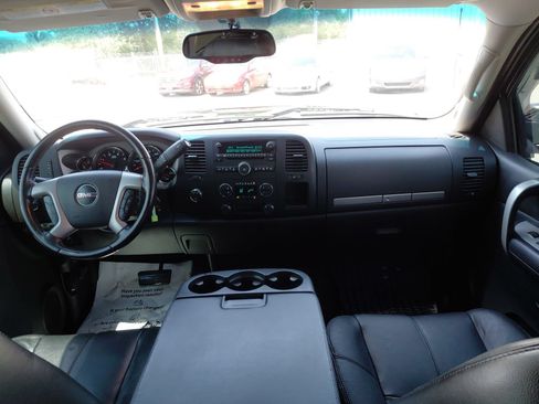 Used 2009 GMC Sierra 3500 SLE w/ SLE Preferred Package AWD/4WD image 26