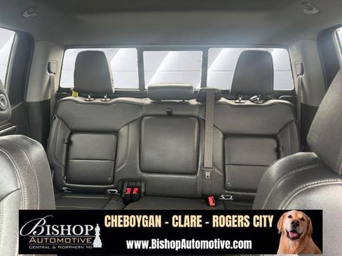 Used 2023 GMC Sierra 1500 SLT w/ SLT Premium Plus Package image 23