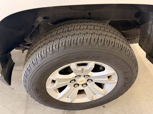 Used 2018 Chevrolet Colorado LT image 6