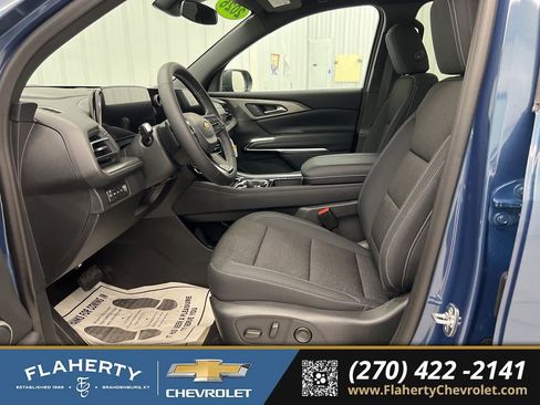 New 2026 Chevrolet Traverse LT AWD/4WD image 9