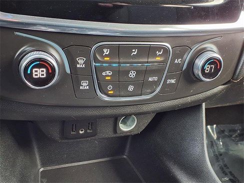 Certified 2021 Chevrolet Traverse LS image 6