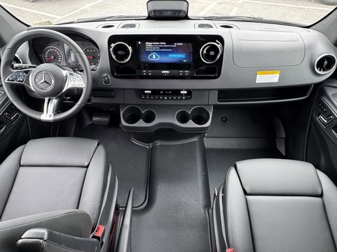 New 2025 Mercedes-Benz Sprinter 2500 image 20