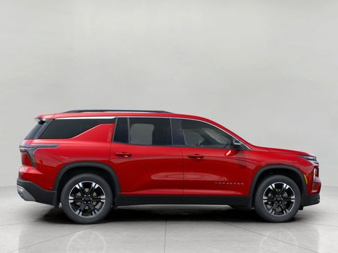 Used 2027 Chevrolet Traverse LT w/ Sun and Wheel Package AWD/4WD image 5