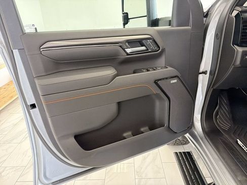 New 2026 GMC Sierra 2500 AT4 w/ Technology Package AWD/4WD image 23