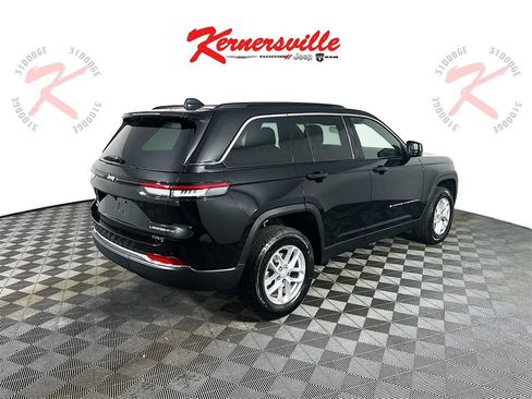 New 2025 Jeep Grand Cherokee Laredo X w/ Luxury Tech Group I image 7