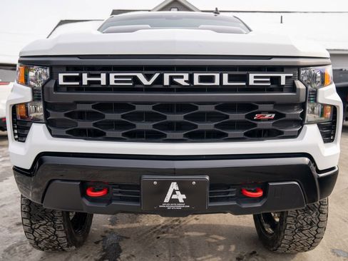 Used 2024 Chevrolet Silverado 1500 Custom Trail Boss image 10