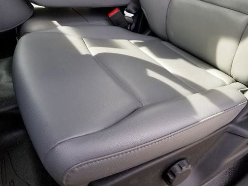 New 2025 Ford F550 4x4 Regular Cab Super Duty image 21