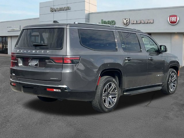 Used 2024 Jeep Wagoneer L Series II w/ Flexible Seating Group AWD/4WD image 7